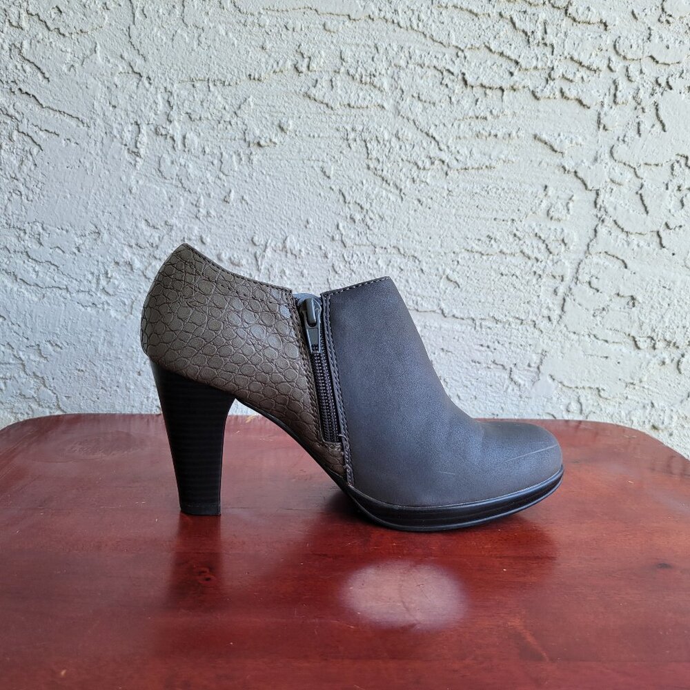 Rialto Posie Faux Crocodile Accent Heeled Ankle Booties Grey Women's Size 5.5M